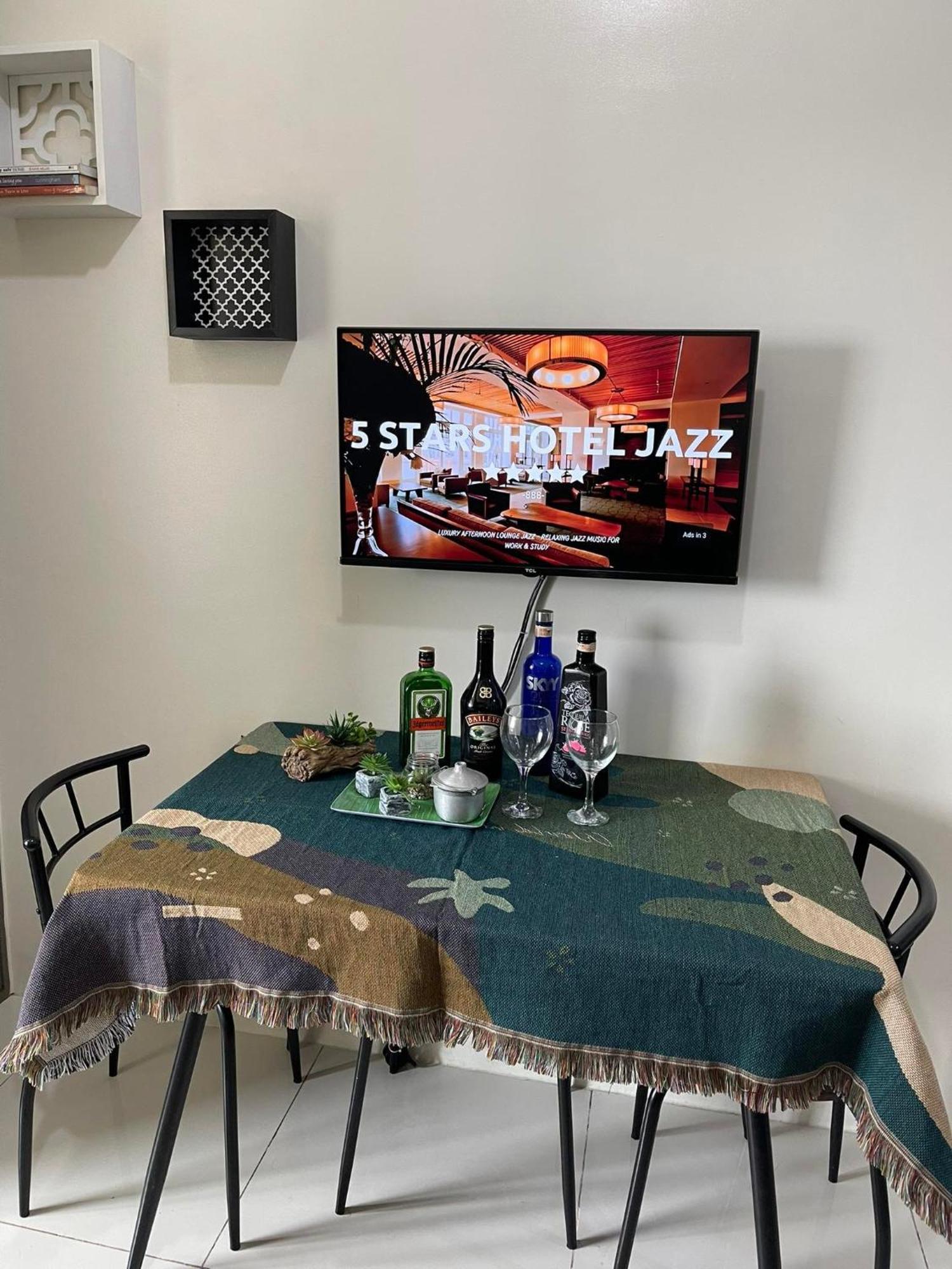 16m² studio Appartement, met 1 privé badkamer in Malaat Manilla Buitenkant foto
