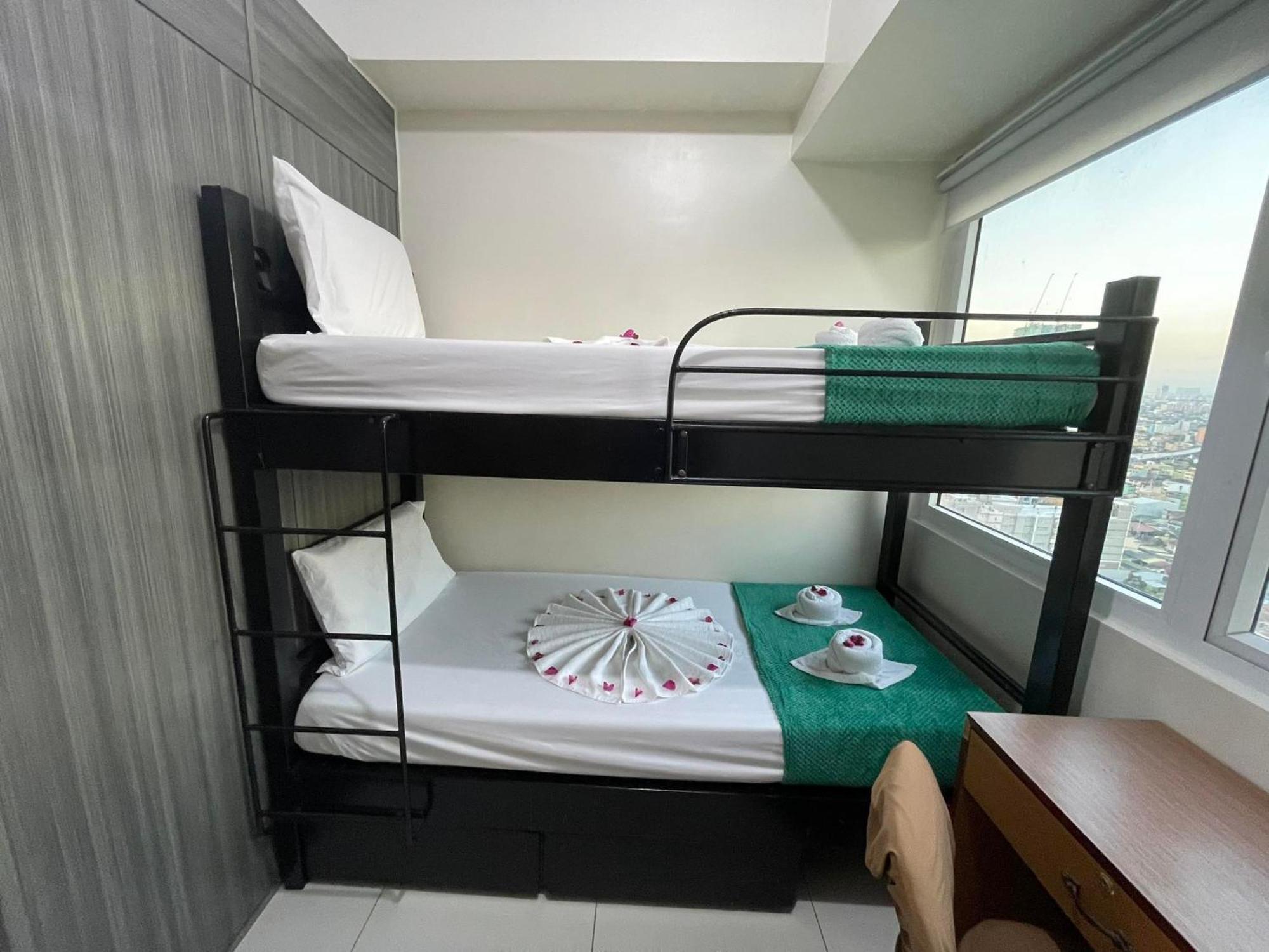 16m² studio Appartement, met 1 privé badkamer in Malaat Manilla Buitenkant foto