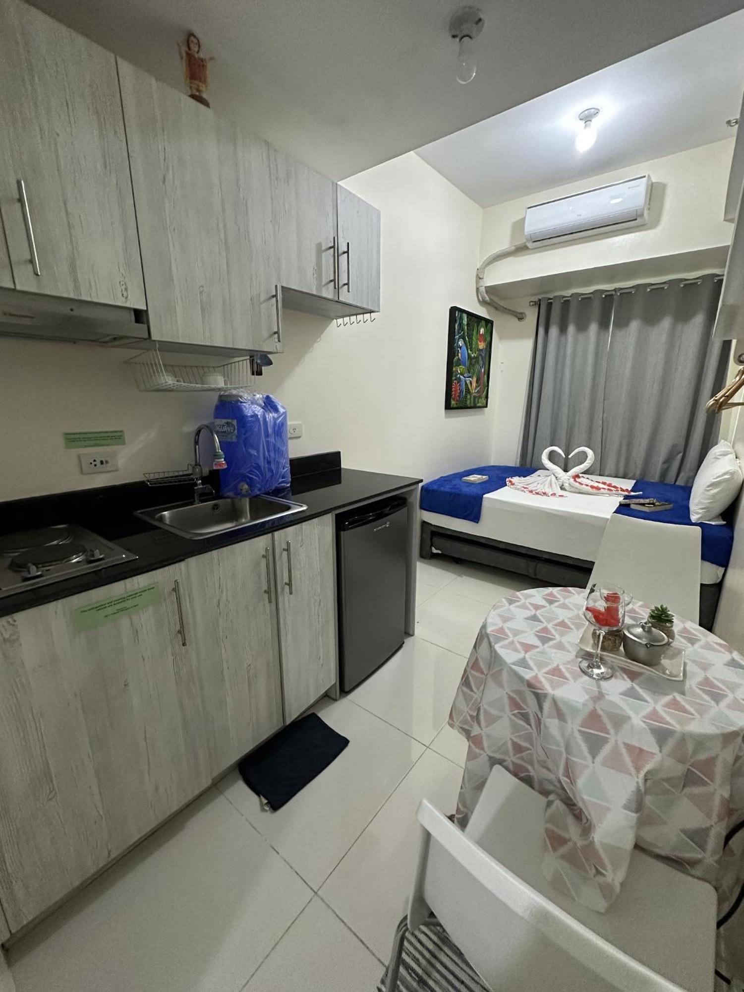 16m² studio Appartement, met 1 privé badkamer in Malaat Manilla Buitenkant foto