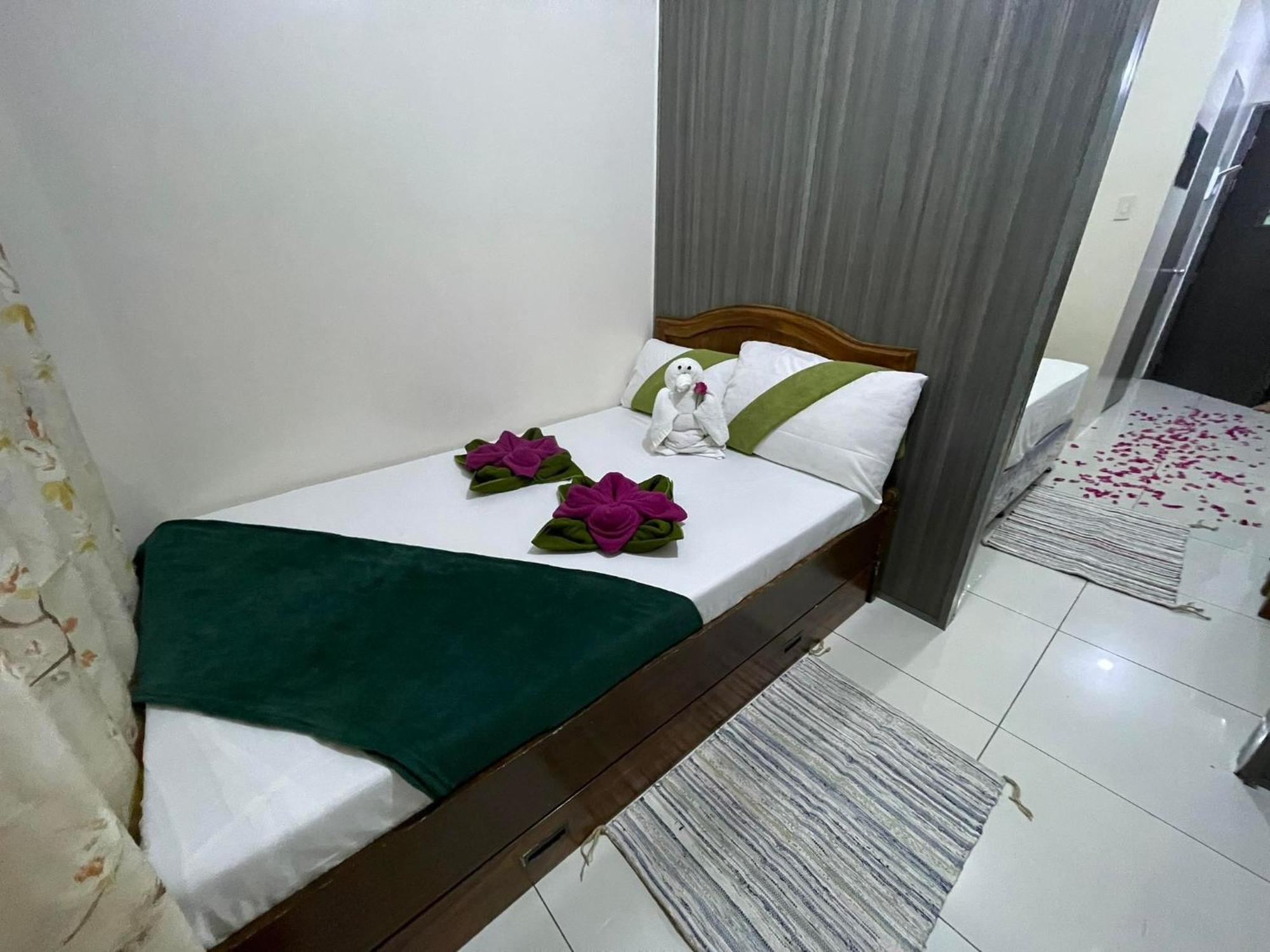 16m² studio Appartement, met 1 privé badkamer in Malaat Manilla Buitenkant foto